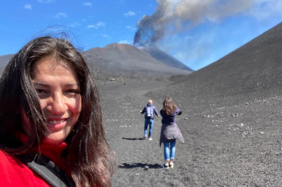 TRABAJANDO EN EL ETNA, EL VOLCÁN MÁS ACTIVO DEL MUNDO